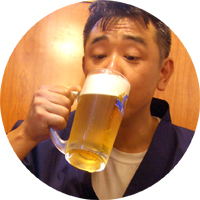 店長!目が寄ってるってば〜